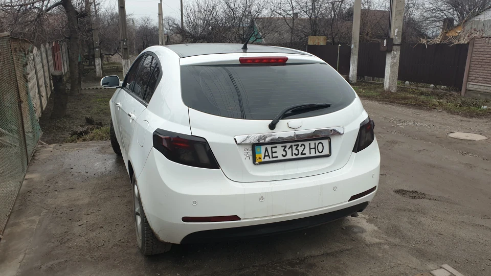 Geely Emgrand EC7 RV 2