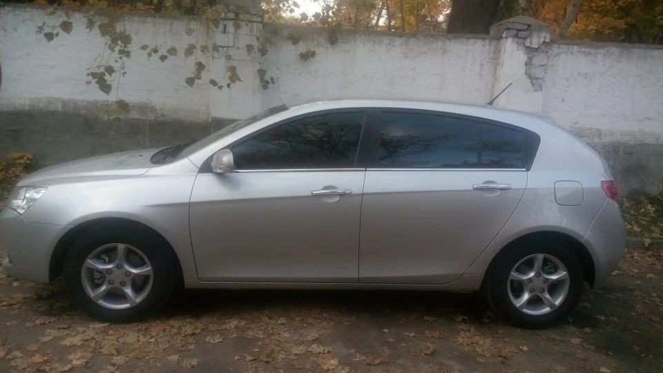 Geely Emgrand EC7 RV