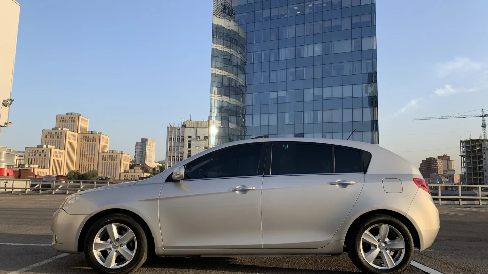 Geely Emgrand EC7 RV 1.8 MT 2