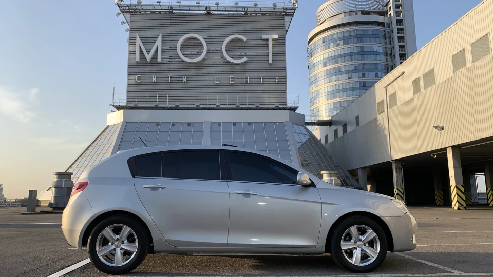 Geely Emgrand EC7 RV 1.8 MT 3