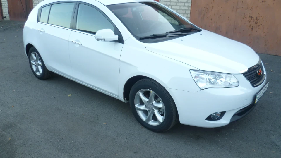 Geely Emgrand EC7 RV білосніжна ема! 5