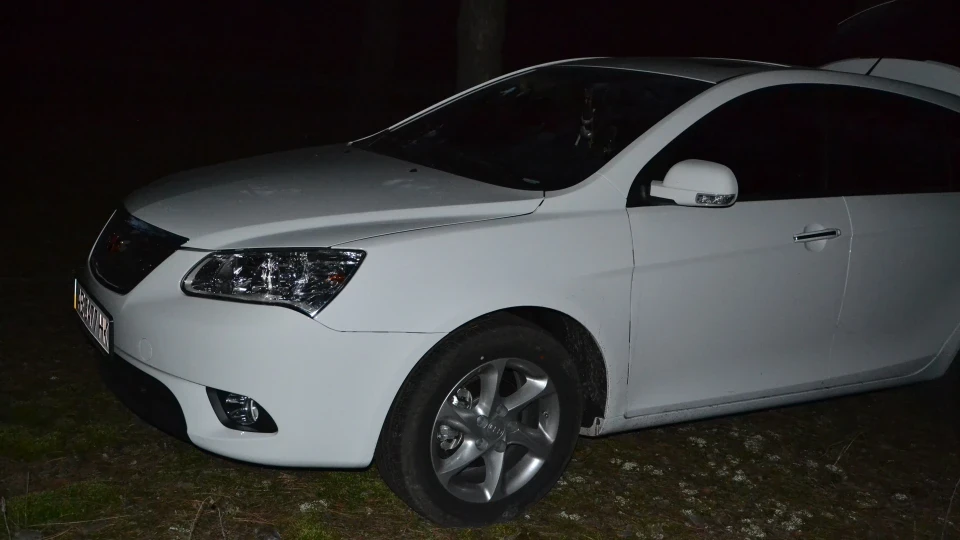 Geely Emgrand EC7 RV білосніжка 2