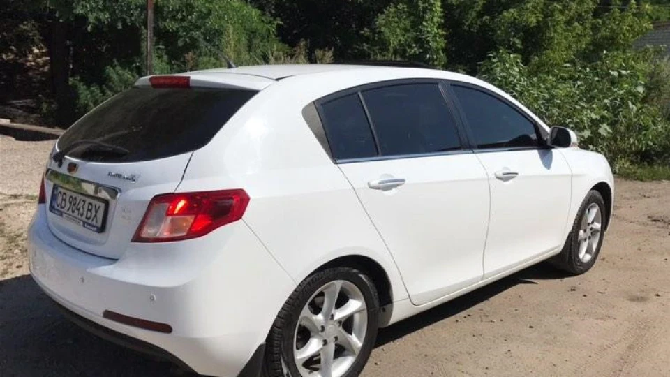 Geely Emgrand EC7 RV Эмик 3