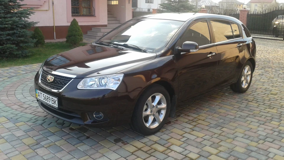 Geely Emgrand EC7 RV Komfort 1,5 мех 2