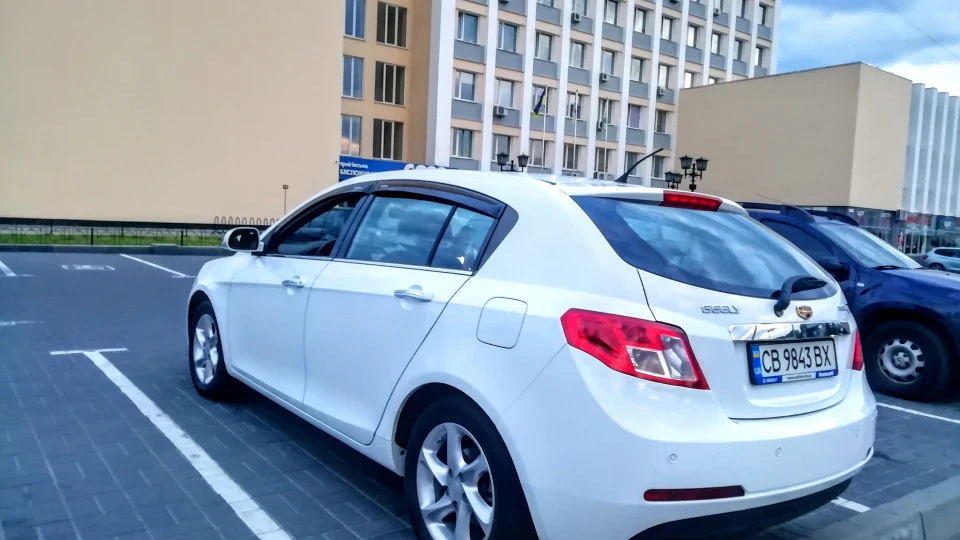 Geely Emgrand EC7 RV Lux