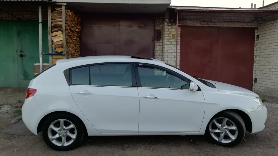 Geely Emgrand EC7 RV Lux 5