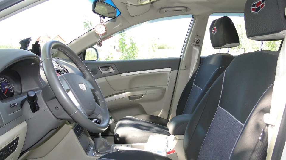 Geely Emgrand EC7 RV хетчбек 5