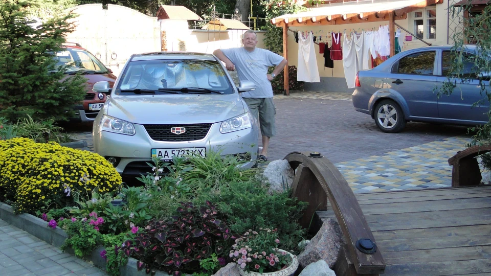 Geely Emgrand EC7 RV хетчбек