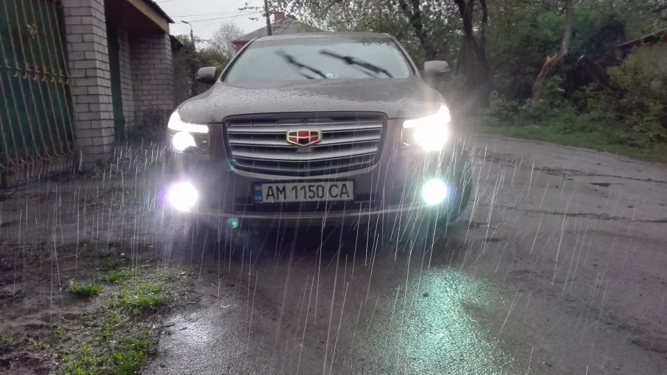 Geely Emgrand EC8 Бронзова Джуля