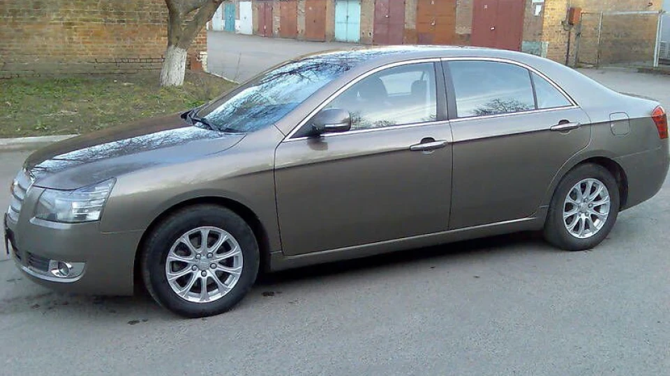 Geely Emgrand EC8 Бронзова Джуля 2