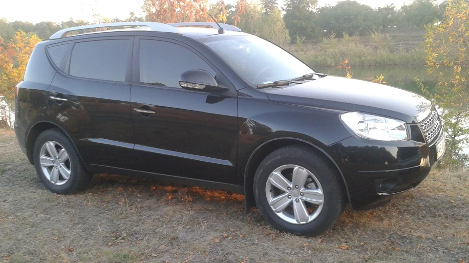 Geely Emgrand X7 3