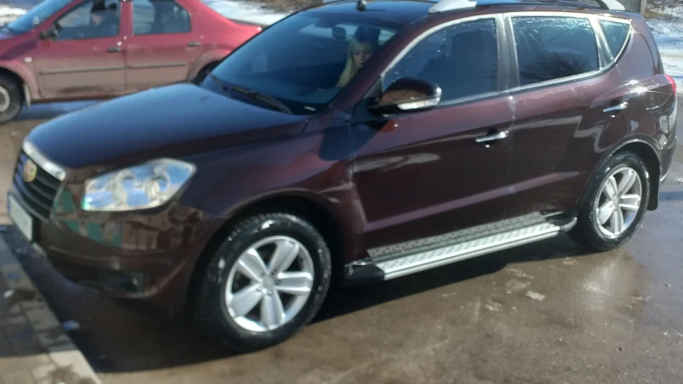 Geely Emgrand X7 2.0 luxury 2