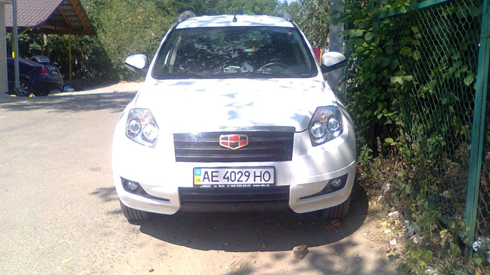 Geely Emgrand X7 2.4 автомат 4
