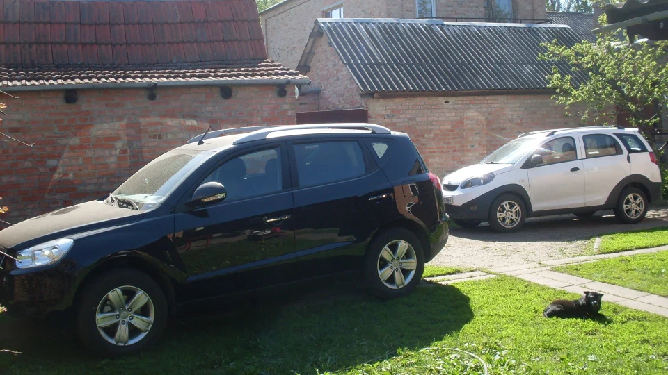 Geely Emgrand X7 Чорна Перлина 4