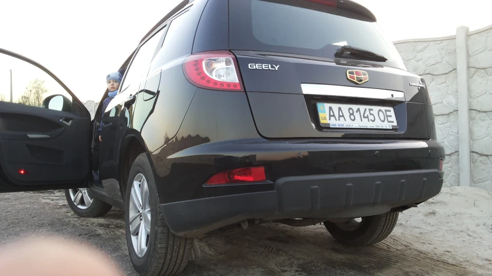Geely Emgrand X7 ЖИП 4