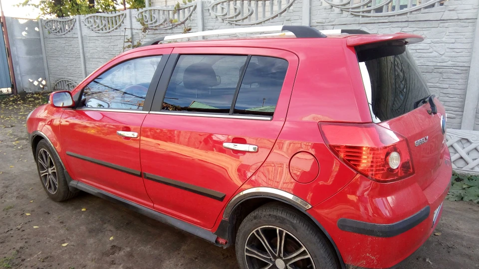 Geely MK Cross 2