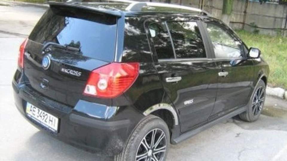 Geely MK Cross 3