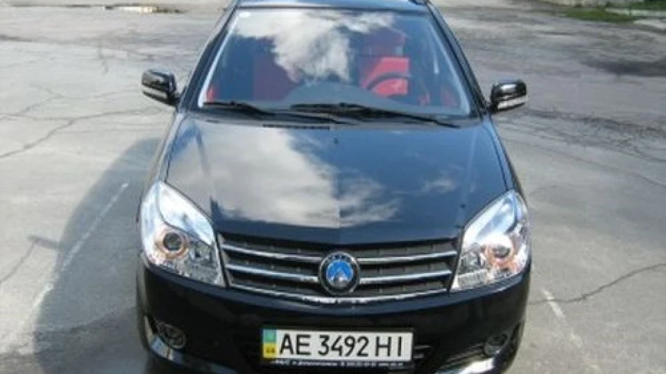 Geely MK Cross 4