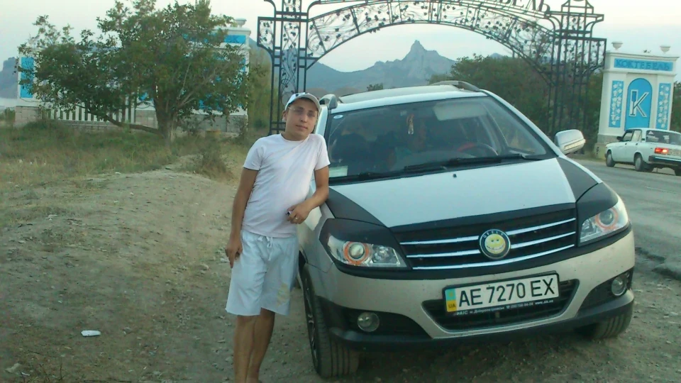Geely MK Cross 3