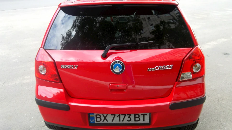 Geely MK Cross 5
