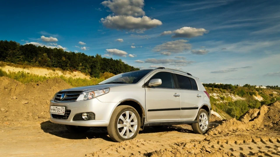 Geely MK Cross 2