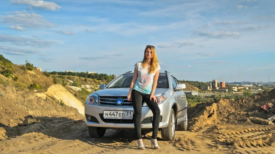 Geely MK Cross 3