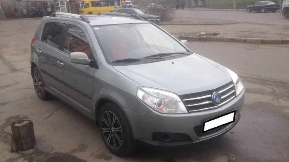 Geely MK Cross 2