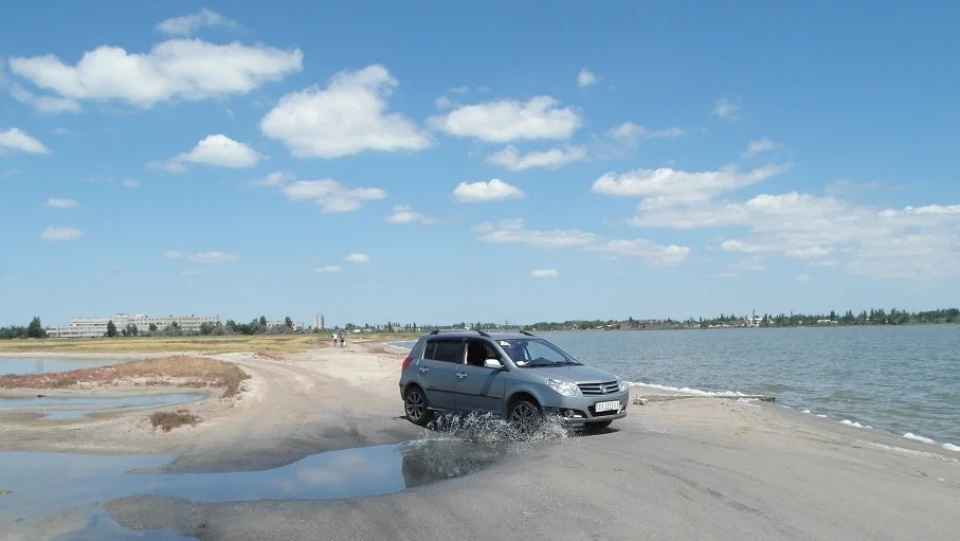 Geely MK Cross 2