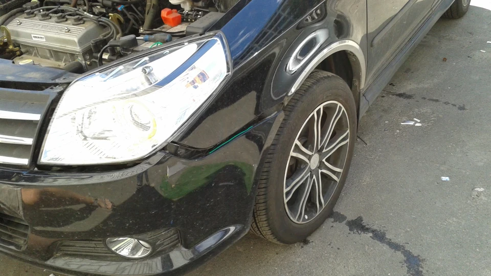 Geely MK Cross 1,5 2