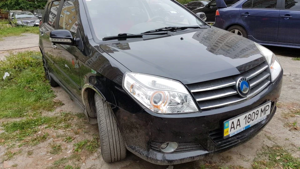 Geely MK Cross Чорний стік 3
