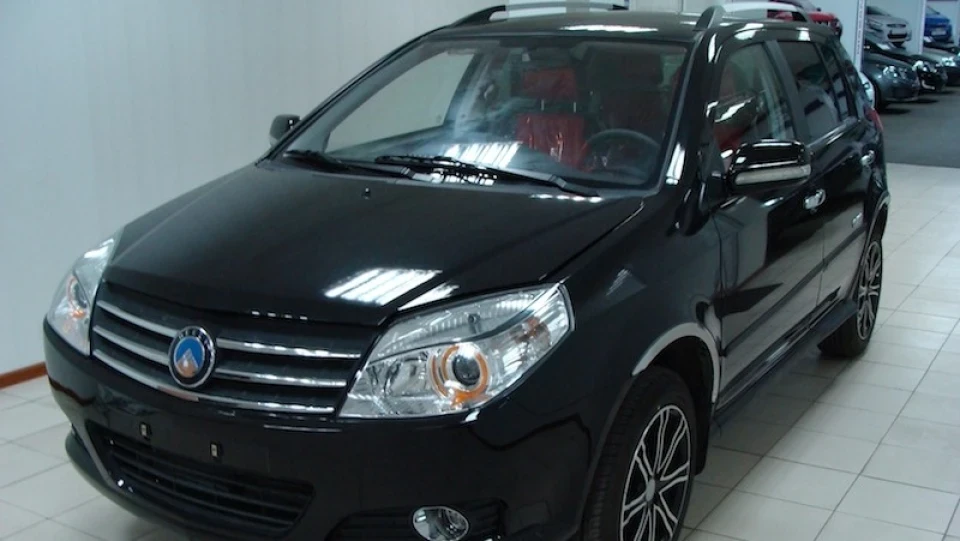 Geely MK Cross чорний 2