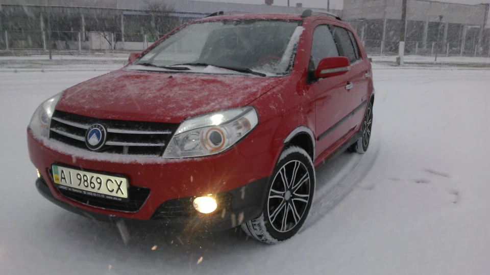 Geely MK Cross CROSS 3