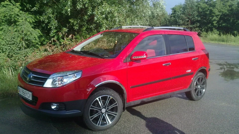 Geely MK Cross CROSS 4