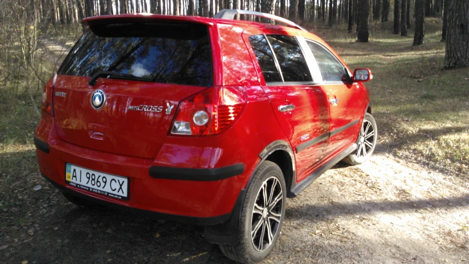 Geely MK Cross CROSS 5