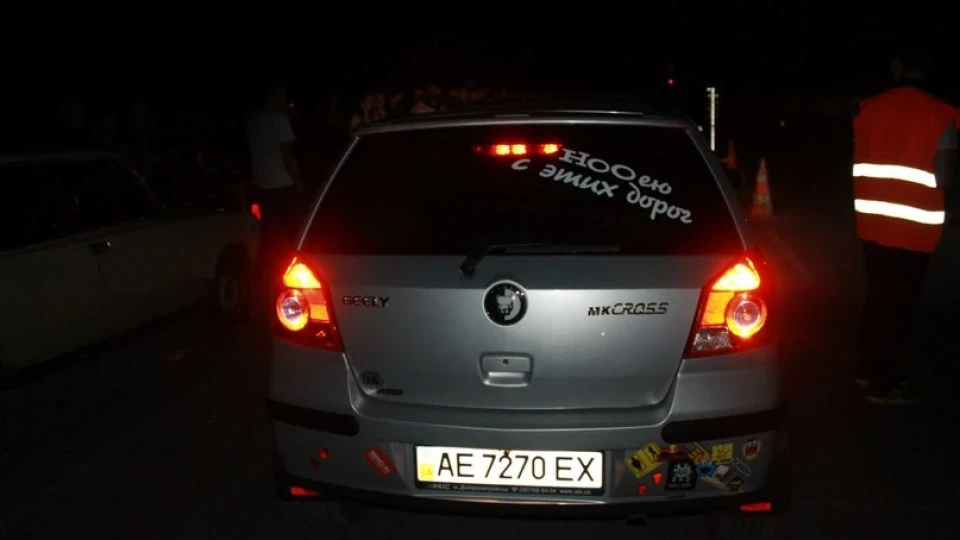 Geely MK Cross Джилінтваген 3