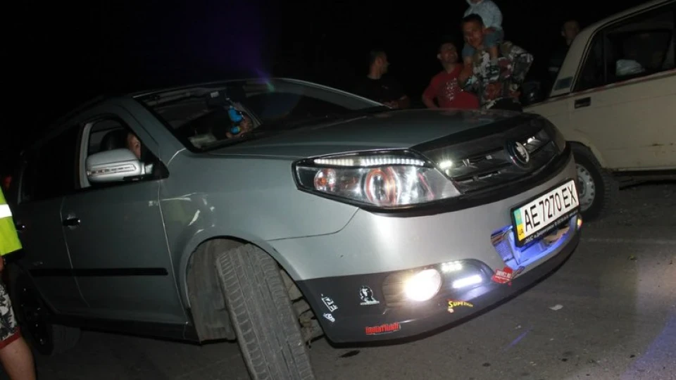 Geely MK Cross Джилінтваген 5