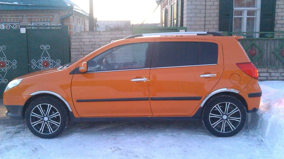 Geely MK Cross Impress 4