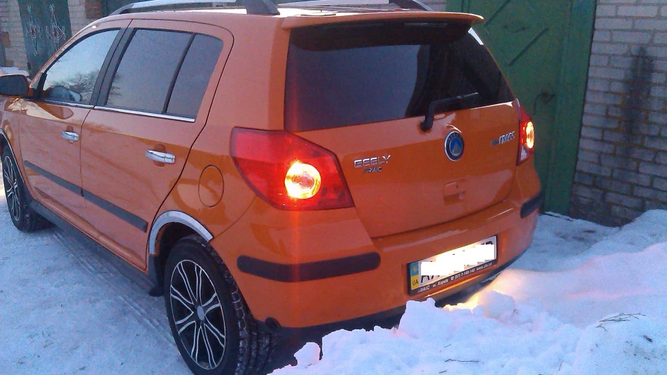 Geely MK Cross Impress 5