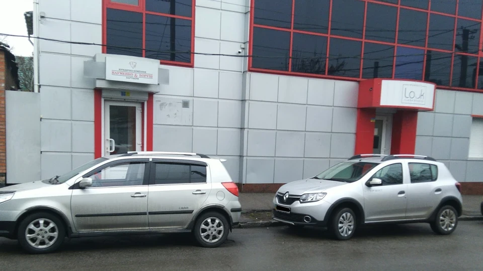 Geely MK Cross срібний дракон ДЖЕК 2