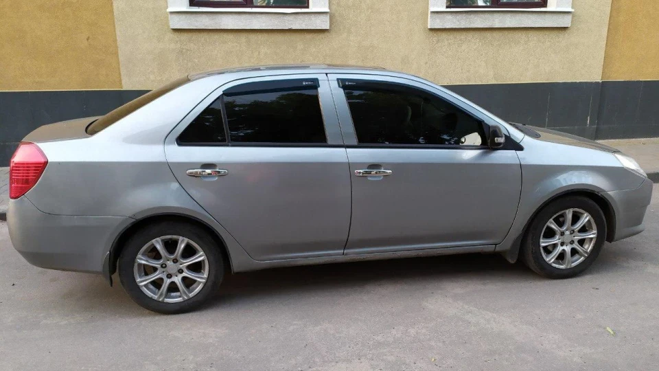 Geely MK 5