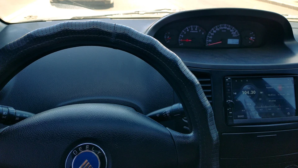 Geely MK 5
