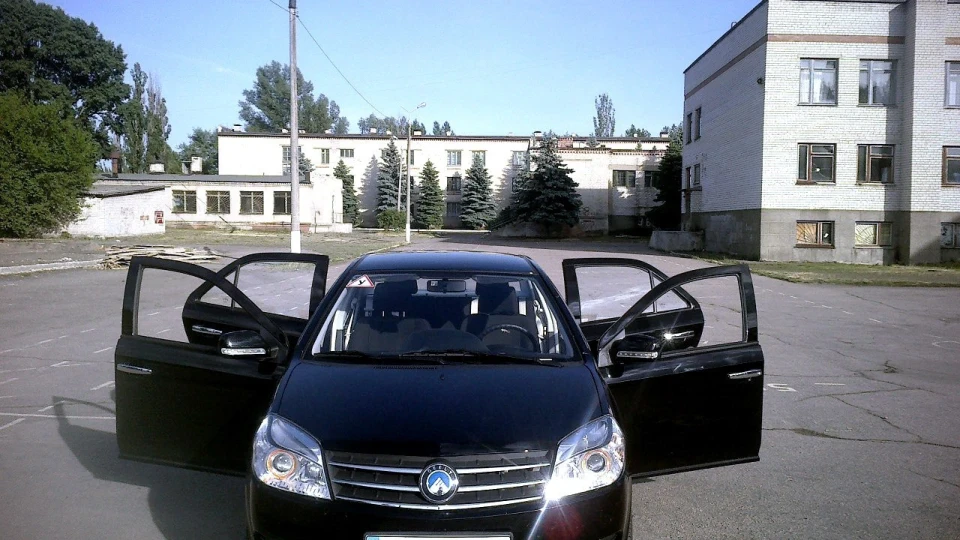 Geely MK