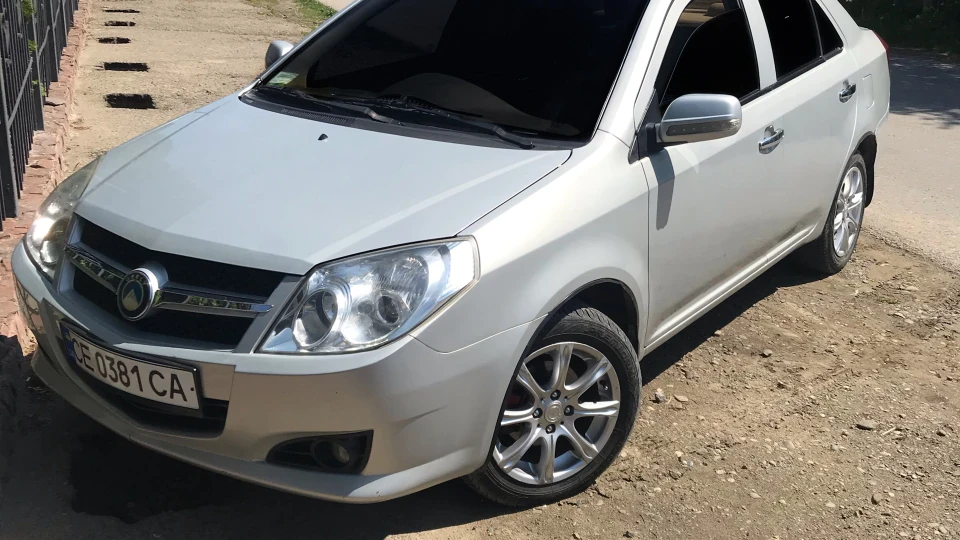 Geely MK 4