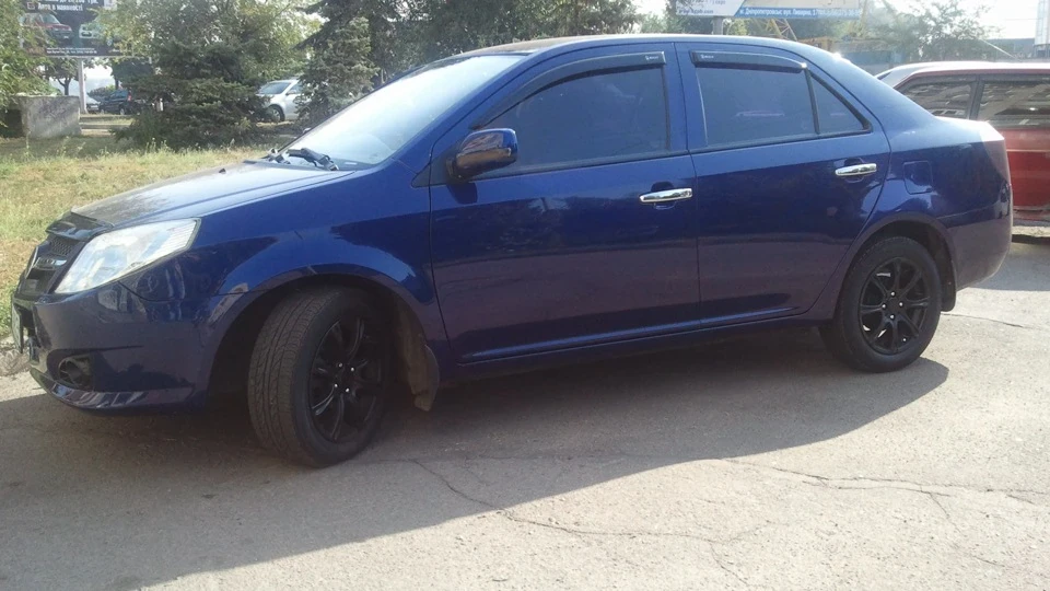 Geely MK Blue Wave 4