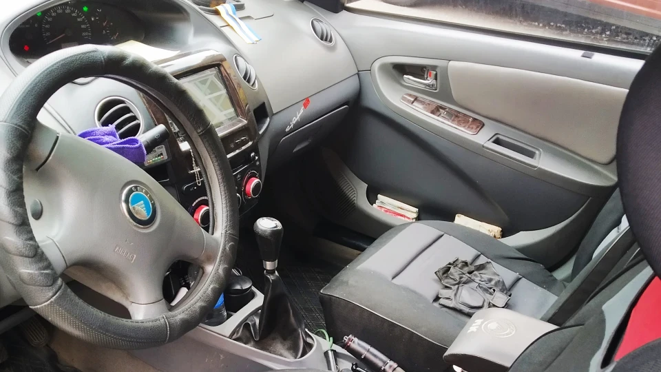 Geely MK чорна перлина 2