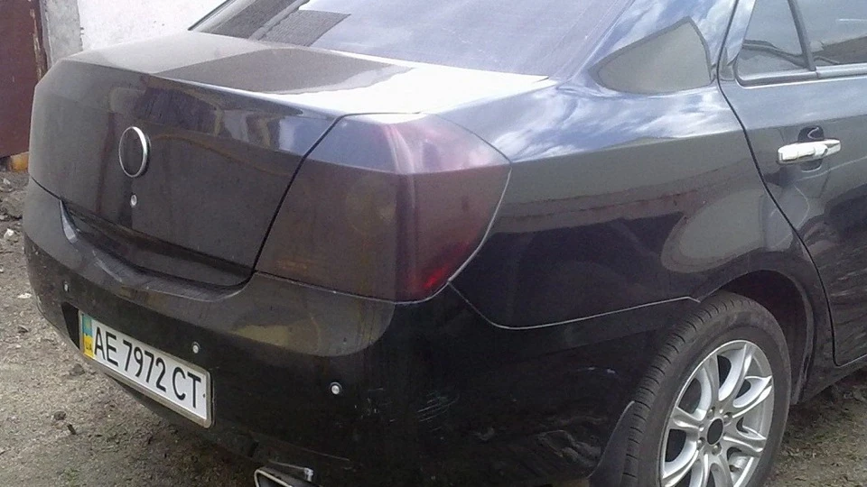 Geely MK Ch Black edition 4