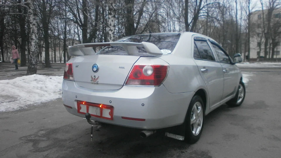 Geely MK Дароботаний китаєць з 1.6 3