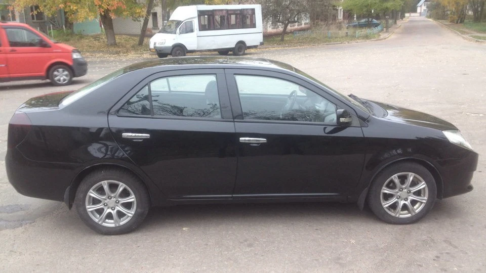 Geely MK Джилентваген 3