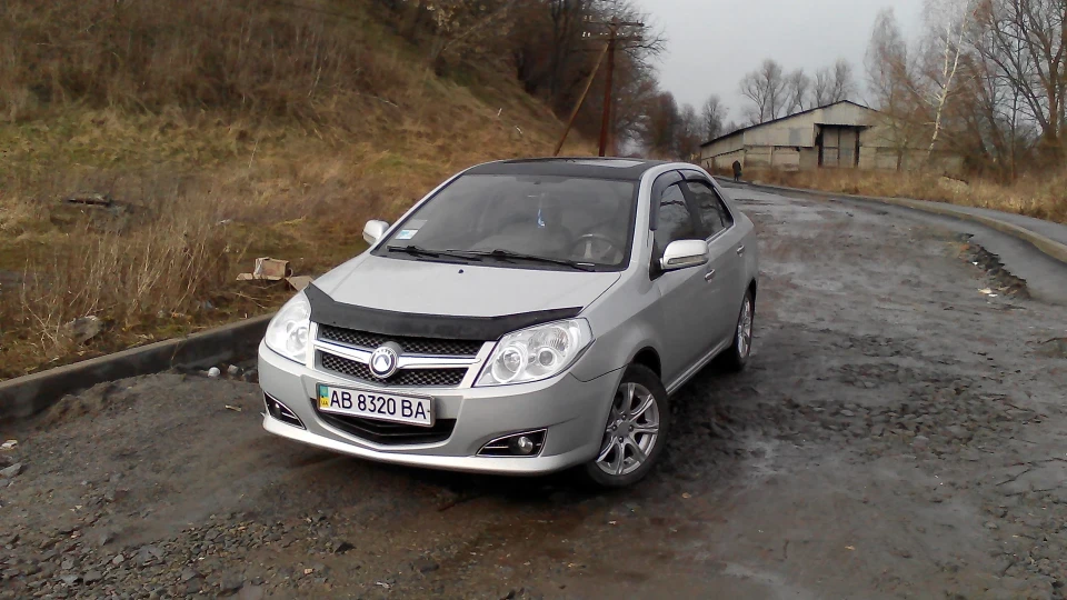 Geely MK китайчик 2