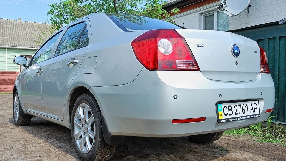Geely MK Китайська Джульєта